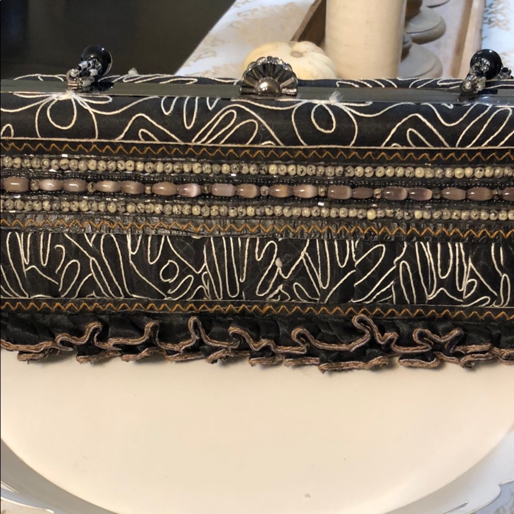 Mary Frances Bag - Picture 2 of 8